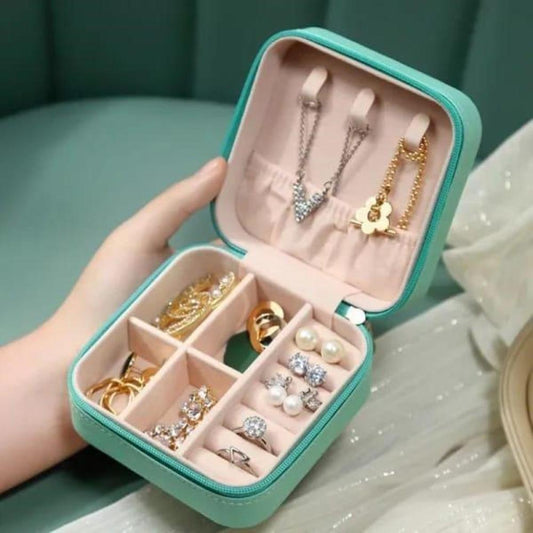 "Transparent jewelry protection box made with durable PE film, moisture-proof and anti-oxidation design – ideal for preserving gold, silver, and fashion jewelry."
